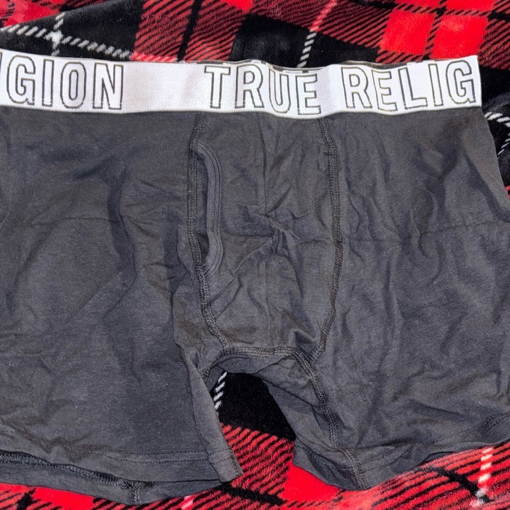 Men’s True Religion Boxer Briefs Size Large